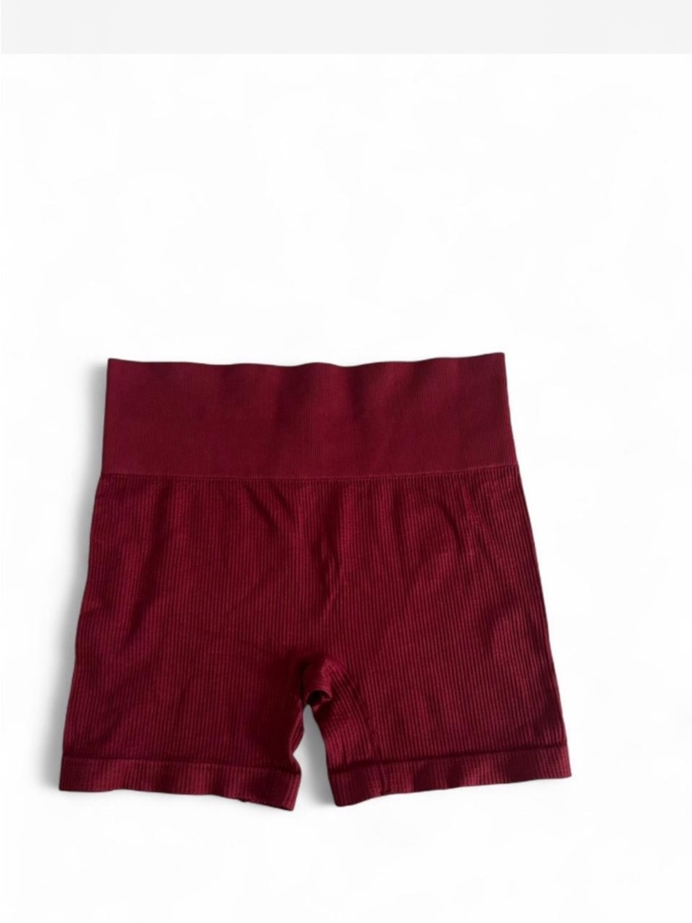 Women’s High-Waist Ribbed Bike Shorts in Burgundy. Size L.